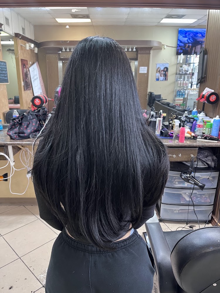 Makeover Beauty Salon & Barber Shop primary photo