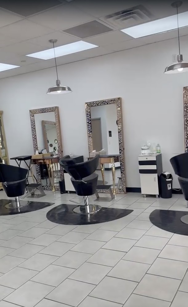 Riya's Salon view 5