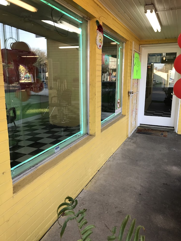 Lucia's Hair Salon view 3