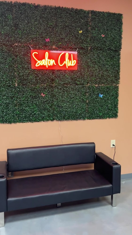 Salon Club view 3