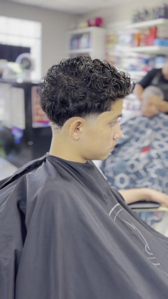 Estetica Super Kuts view 4