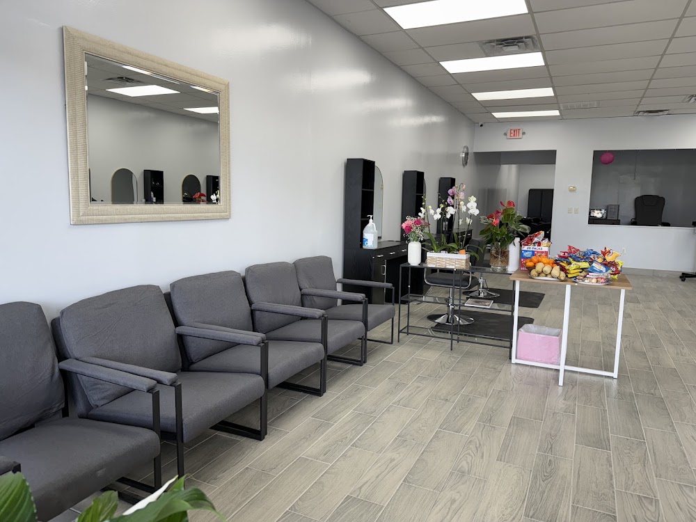 Elida's Hair & Nails view 4
