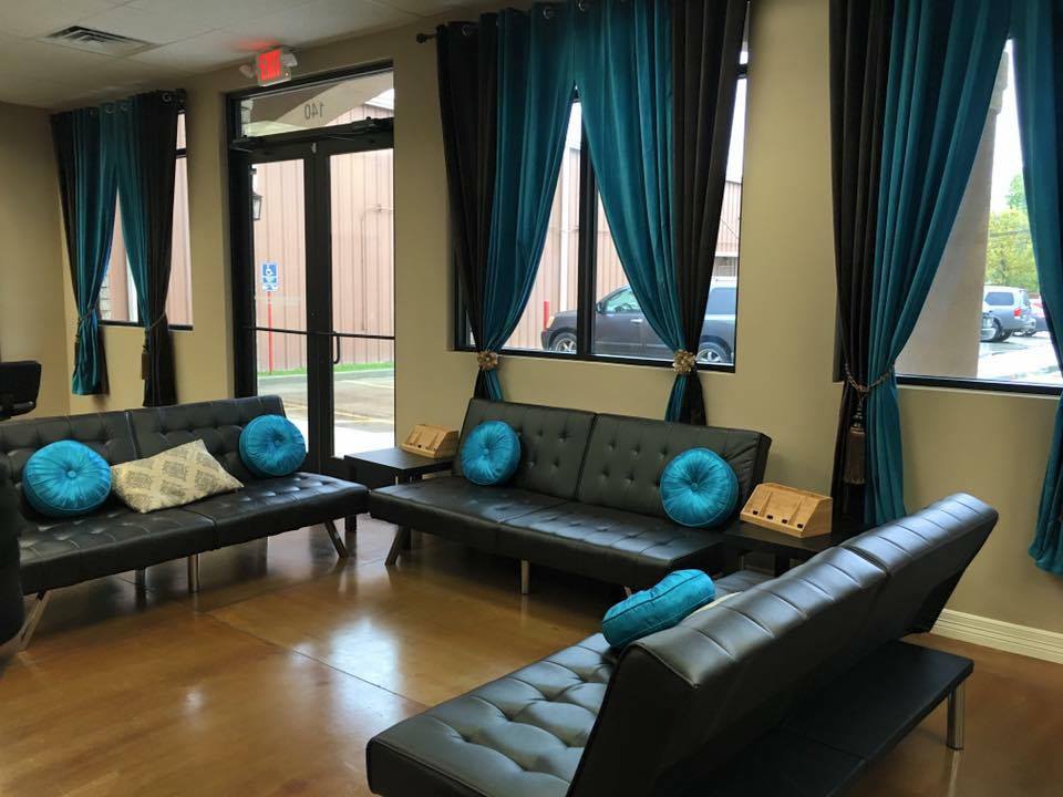 Darla's Hair Studio view 3