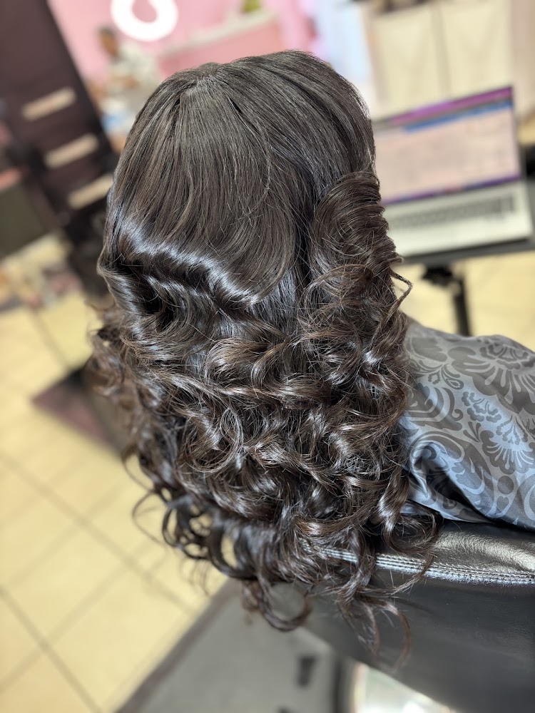 Jazzie Hair Studio Hair - Trichologist view 5