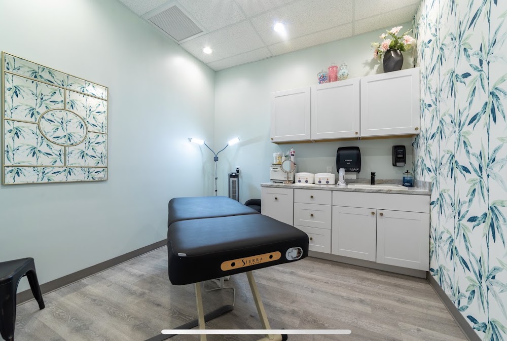 Hello Sugar | River Oaks - Brazilian Wax & Sugar Salon view 2