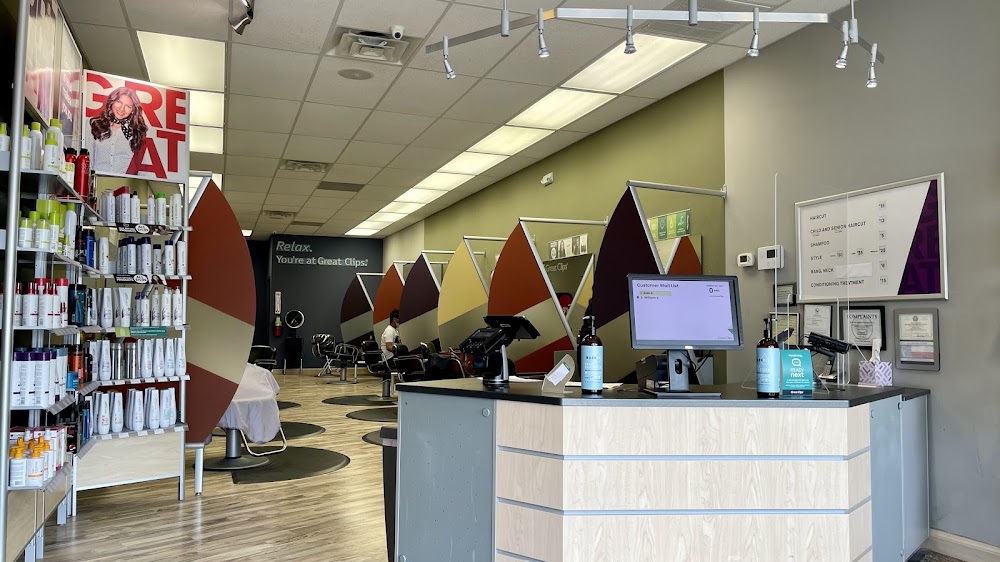 Great Clips view 5