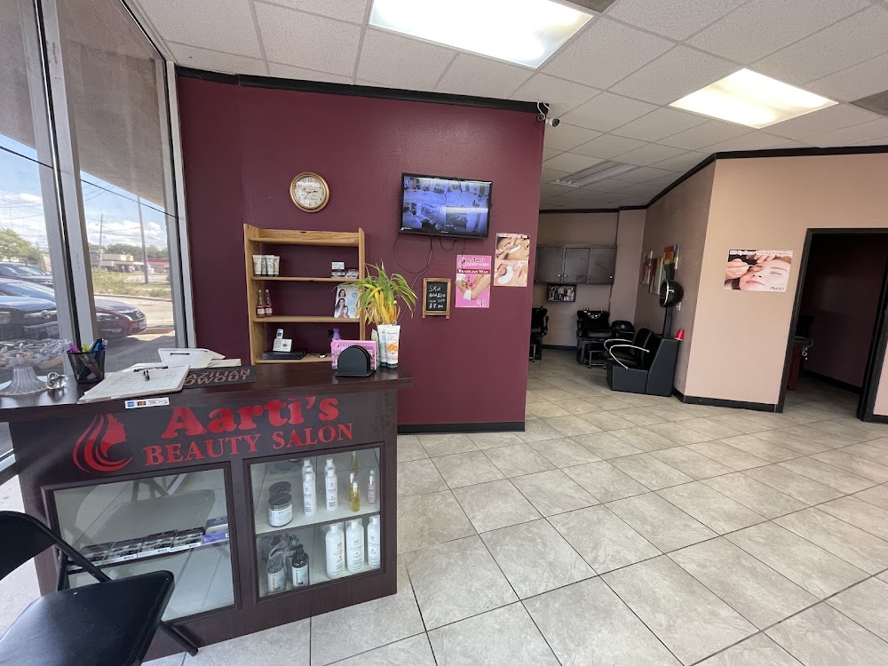 Desert Rose Salon view 5