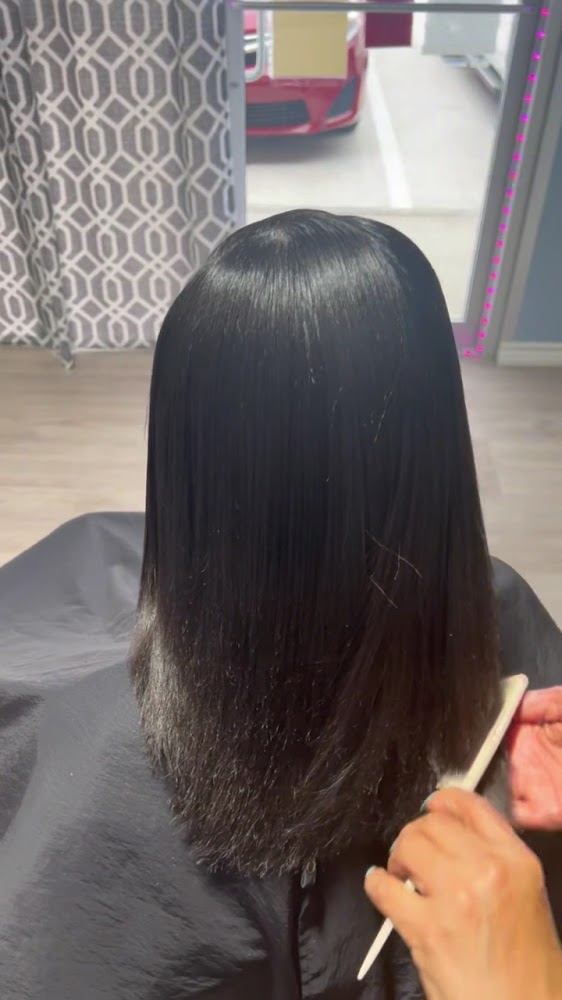 O & R Dominican hairstylist view 2
