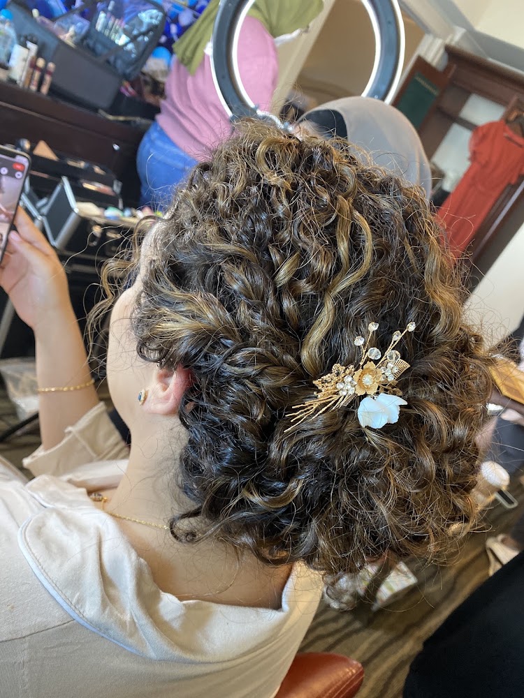 Glamour Curl Salon & Spa primary photo