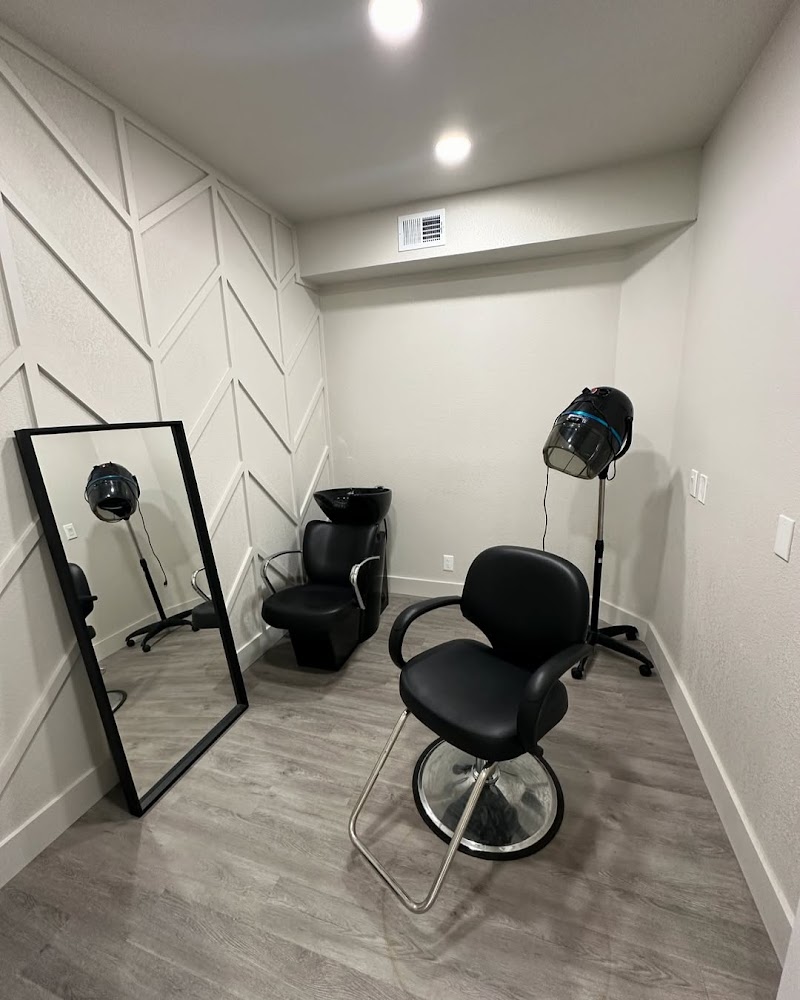 Signature Salon Studios view 2