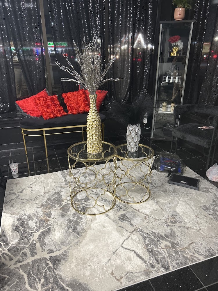 Mirra Mirra Beauty Bar view 3