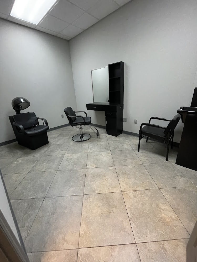 Salon Village primary photo