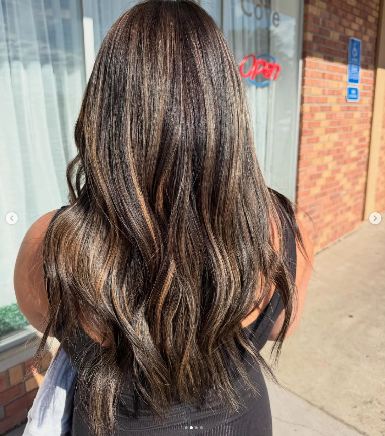 Marbella Salon view 2