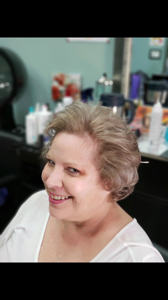 Spring Branch Family Salon view 4