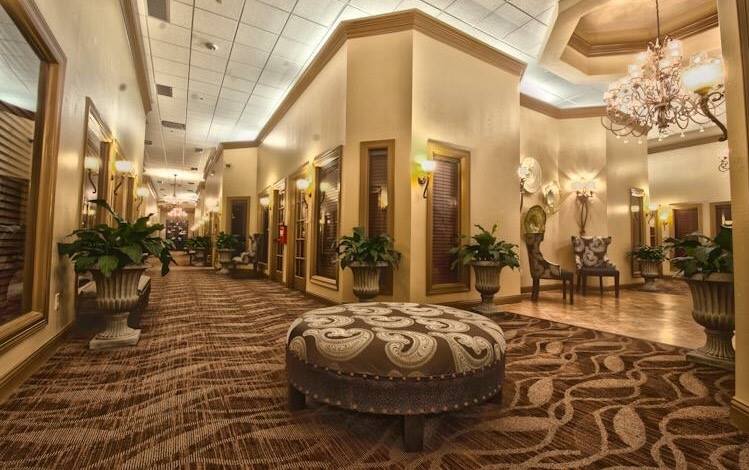 Salon Boutique view 4