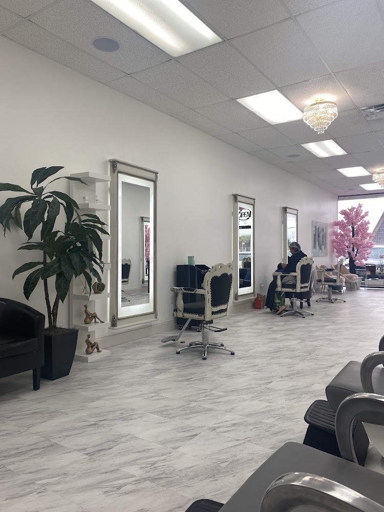 Neo Dubois Hair Salon view 5