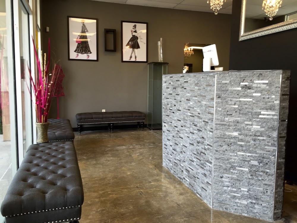Q Harris Salon view 4