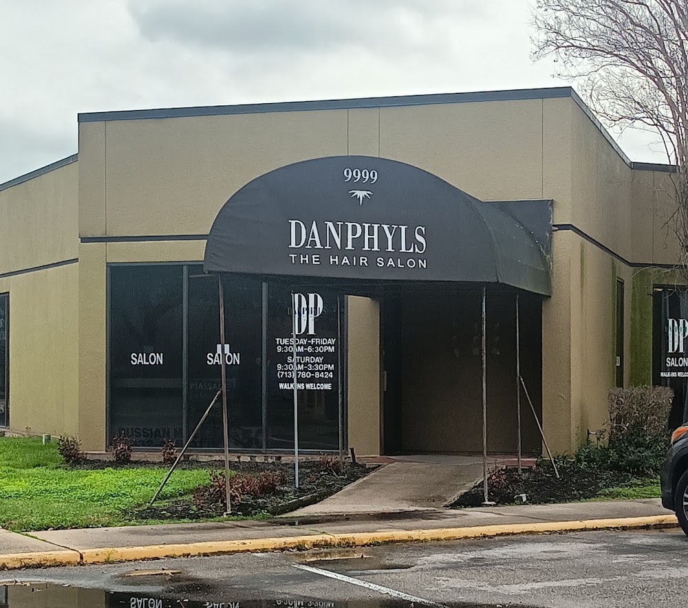 Dan Phyls Salon view 2