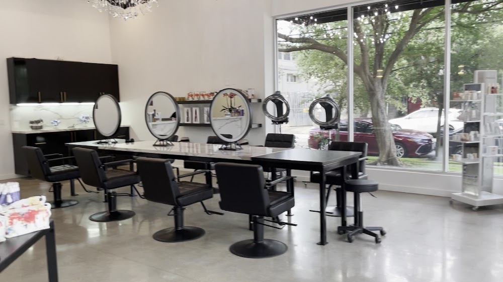 Fringe Salon and Color Bar view 4