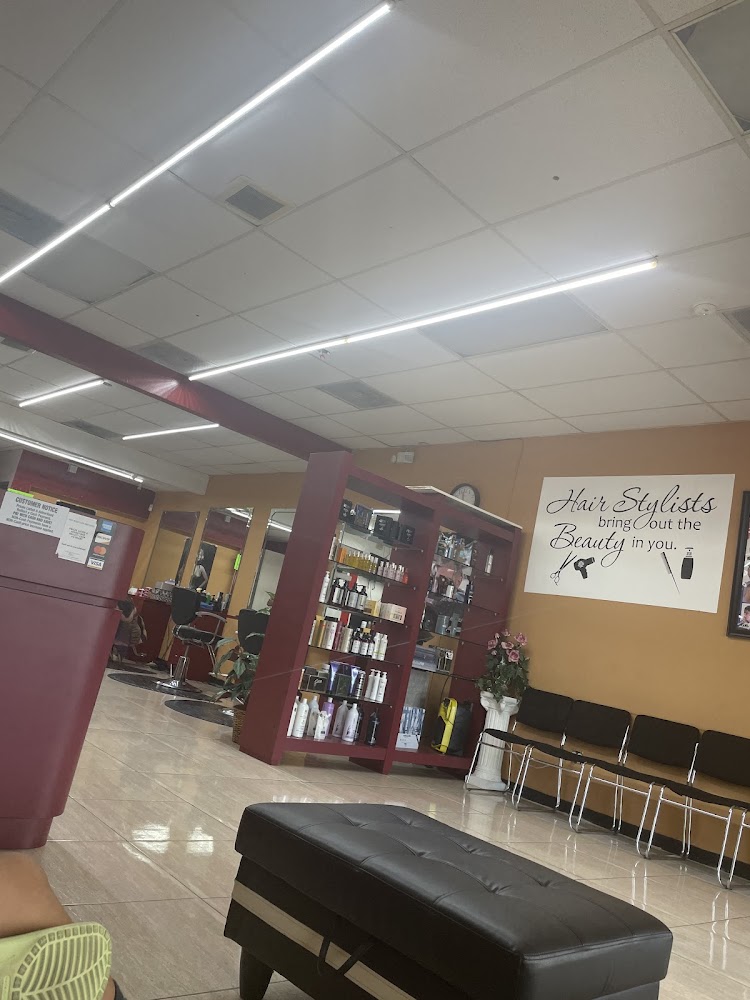 Cecy Beauty Salon view 2