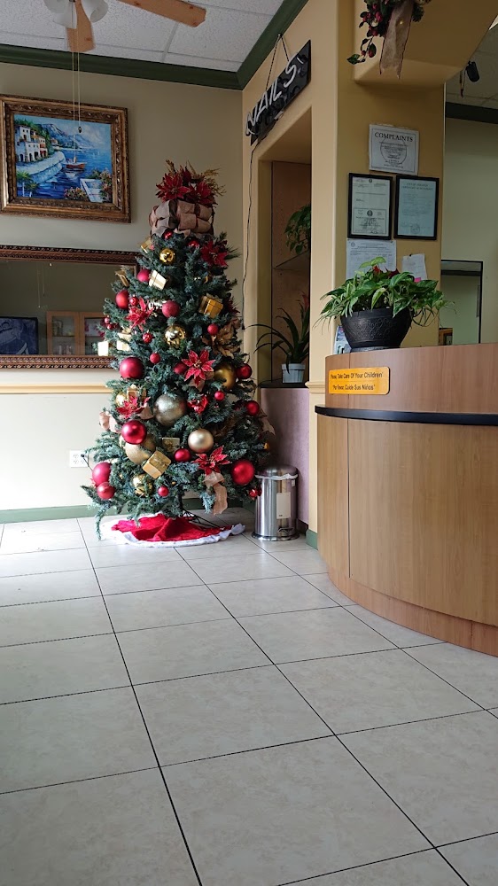 Nicole Salon view 2