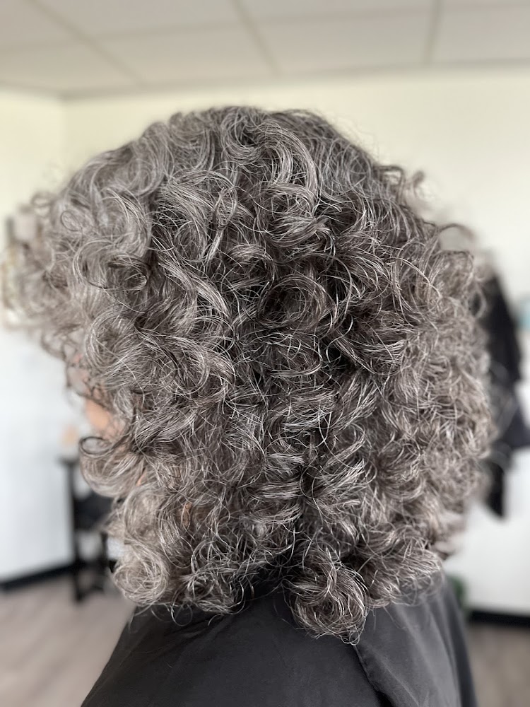Gilarythehairstylist view 3
