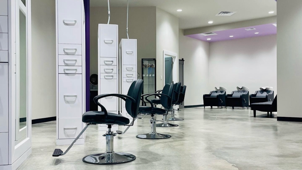 Bellas Artes Beauty Salon view 2