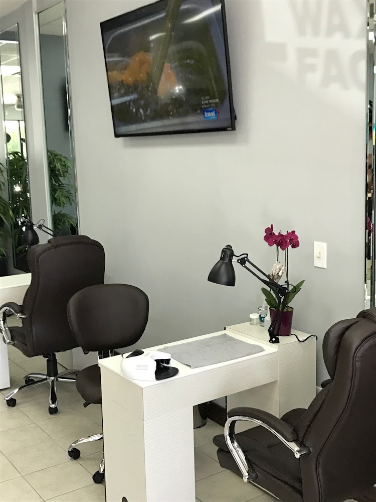 Le Chic Hair Design view 4