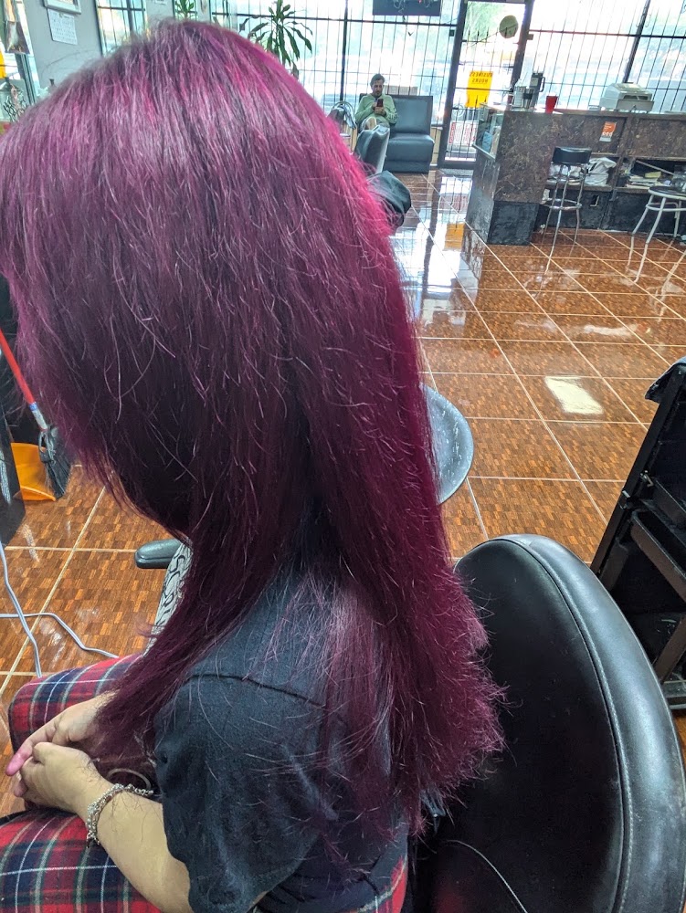 Gloria's Beauty Salon primary photo