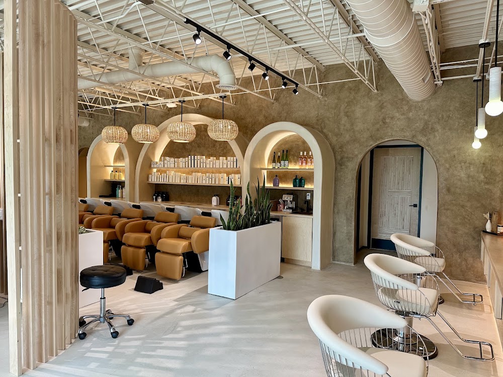 SALON Per Se - Heights view 2
