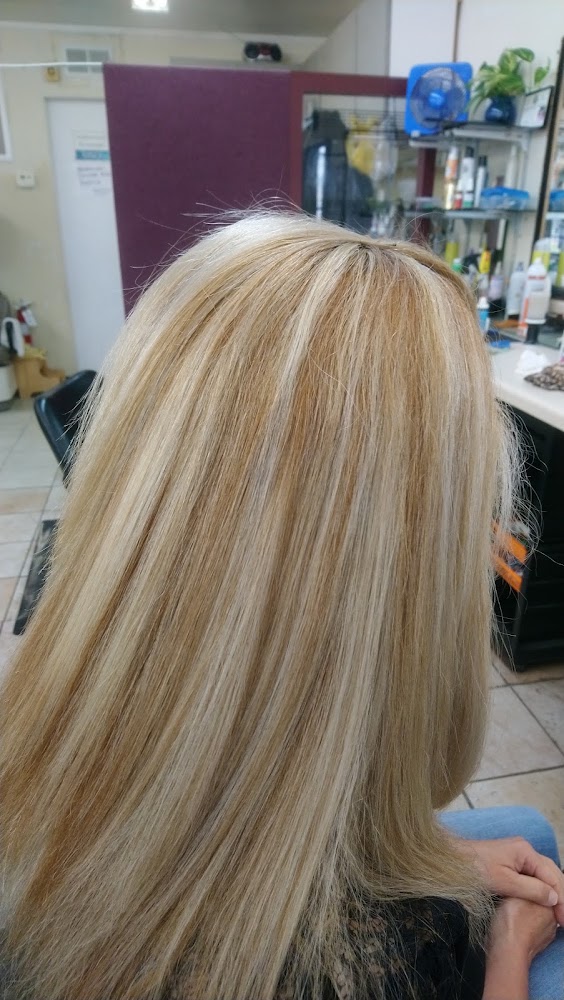Salon De Belleza "Mary" primary photo