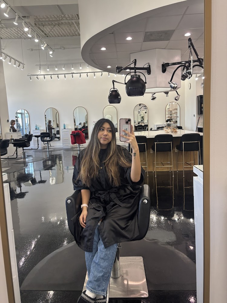 The Upper Hand Salon: Memorial view 5