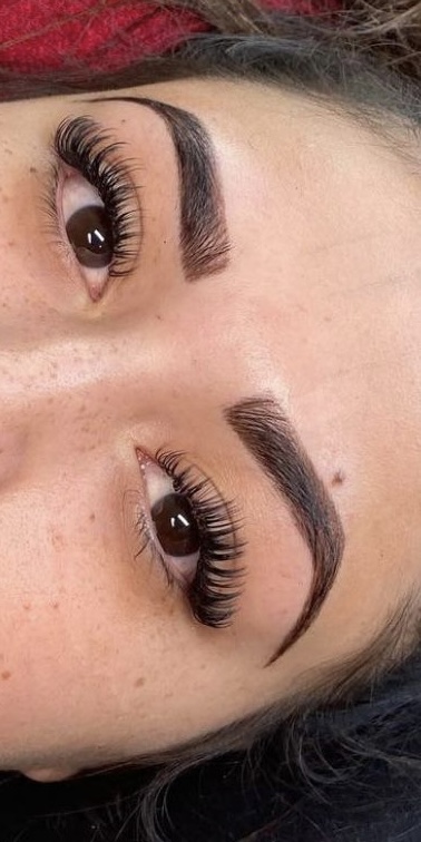 Fefilashescomestic primary photo