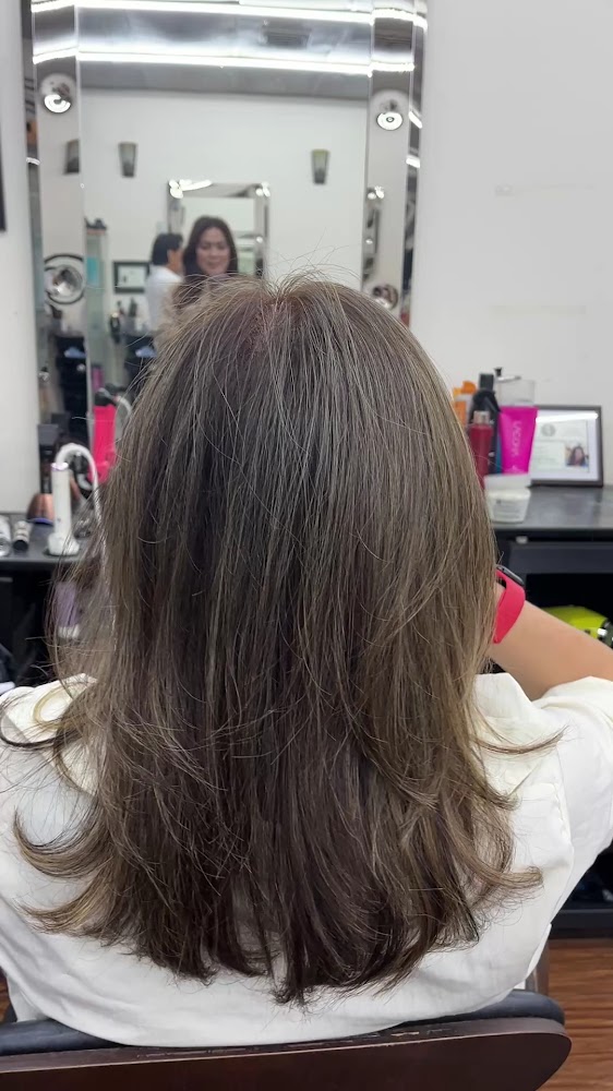 Tony N Friends Salon view 3