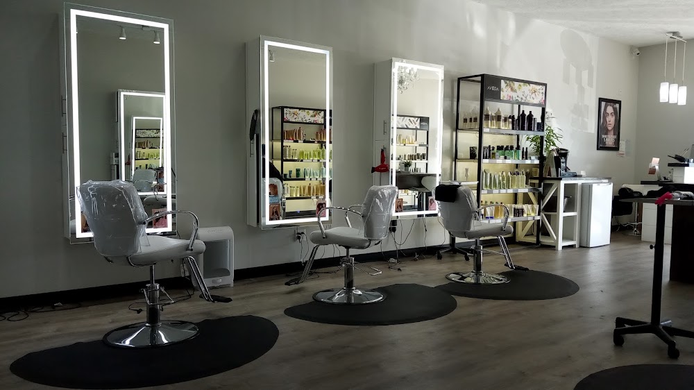 MC hair studio Meyerland view 5
