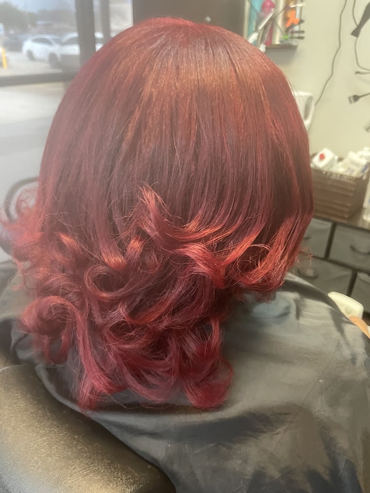 Dezaray Hair Salon primary photo