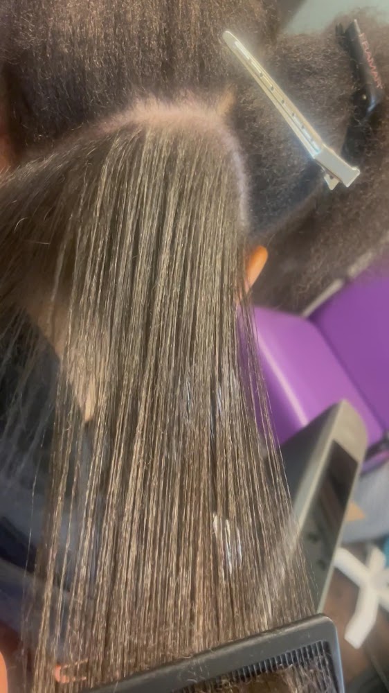 Dezaray Hair Salon view 2