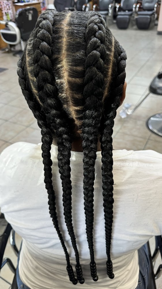 M.S. Salon view 4
