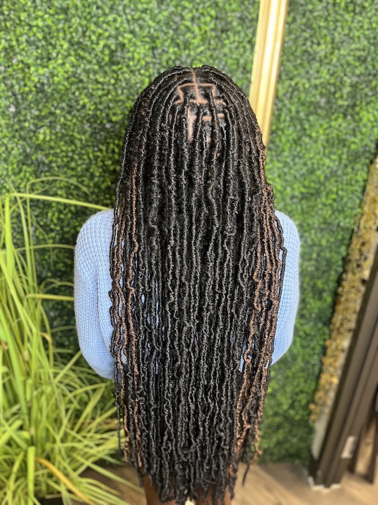 Chapter's salon view 5