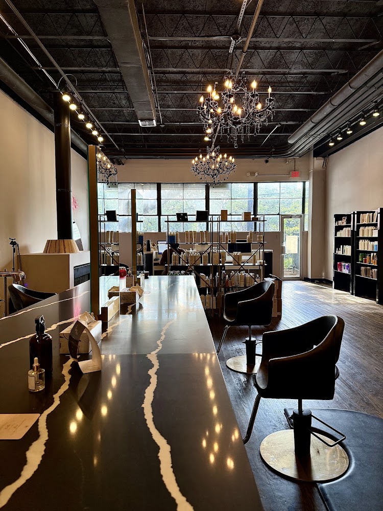 Salon Rose view 2