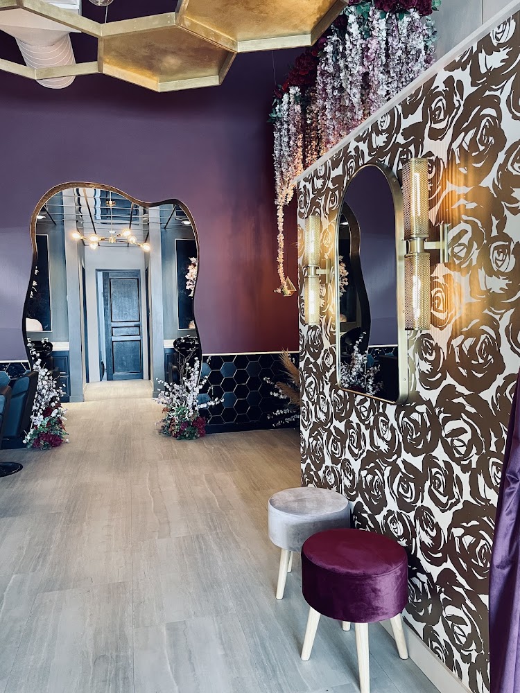 The Hive Styling Bar & Salon view 3