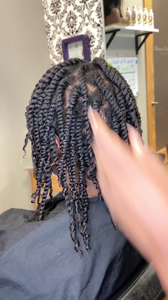 Khroma Hair Studio view 4