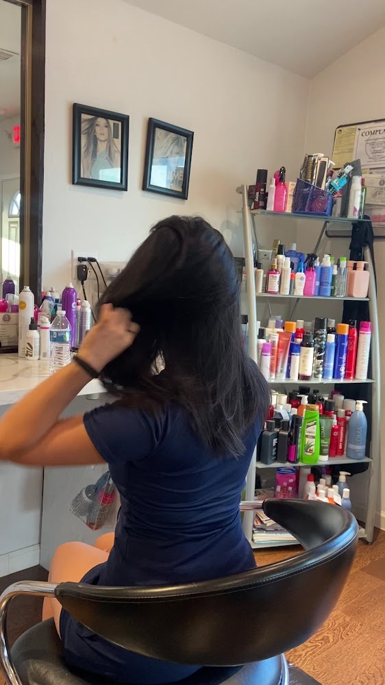 Hair Desire Salon view 3