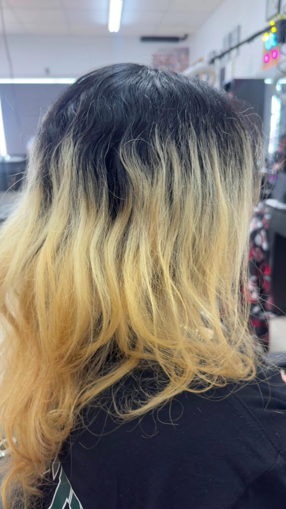 ÓNIX BEAUTY SALON view 4