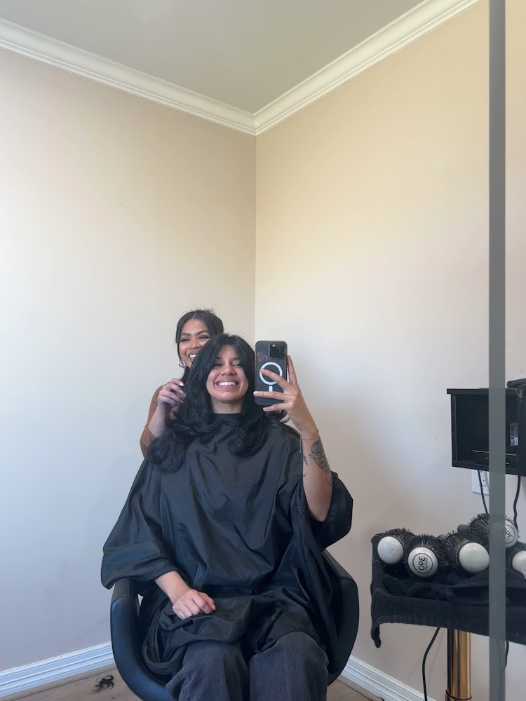 La Femme Beauty Lounge view 3