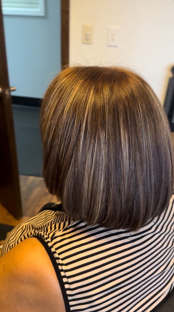 Luis Enriquez Hair Salon view 4
