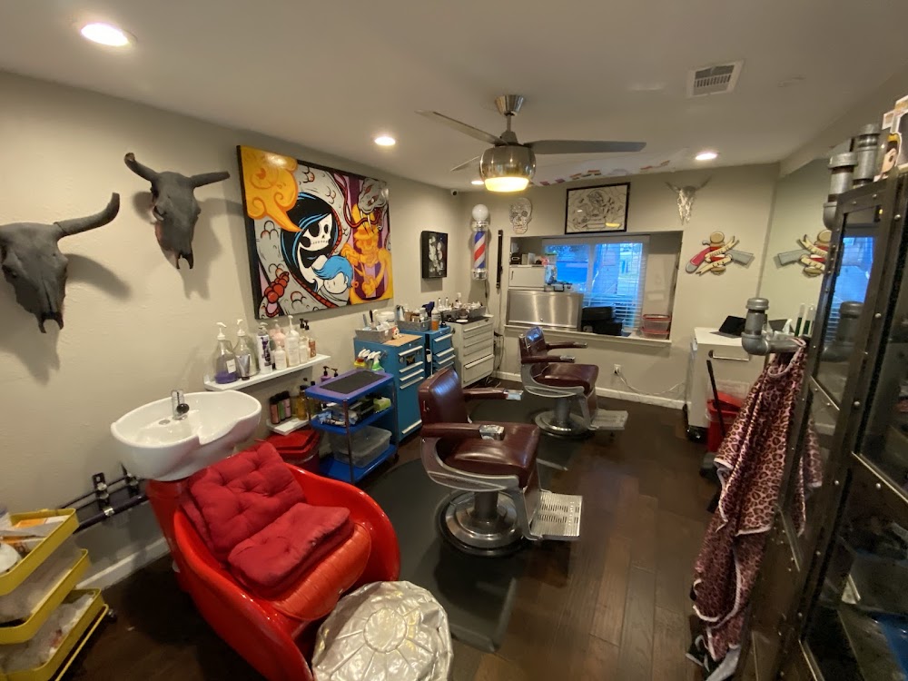 Bombshell Hair Shop view 2