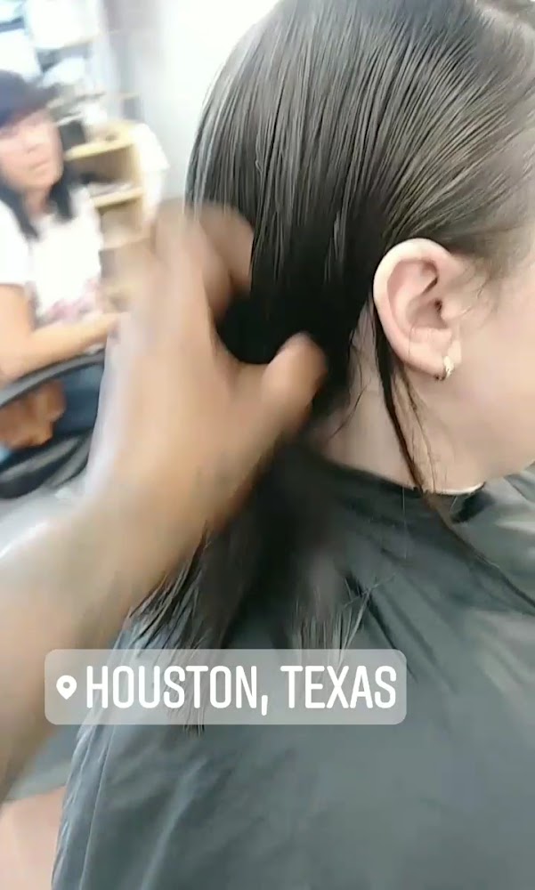 Supercuts view 3