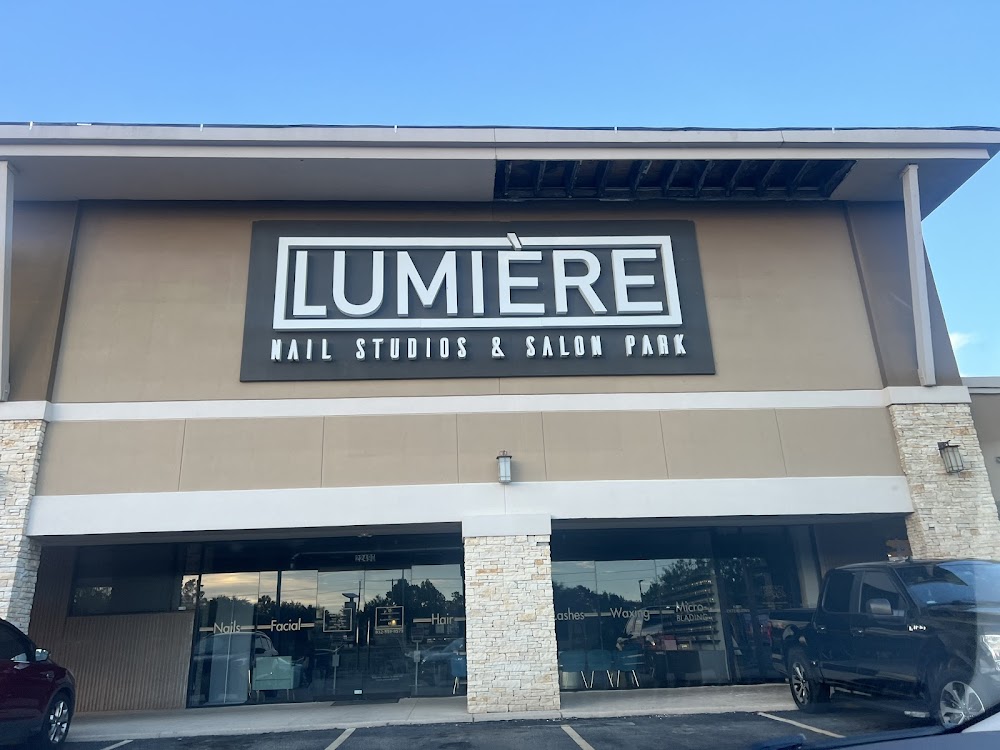 Lumiere Nail Studios & Salon Park view 4