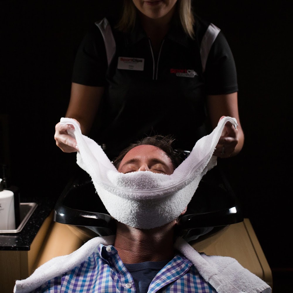 Sport Clips Haircuts of Clear Lake Marketplace view 3